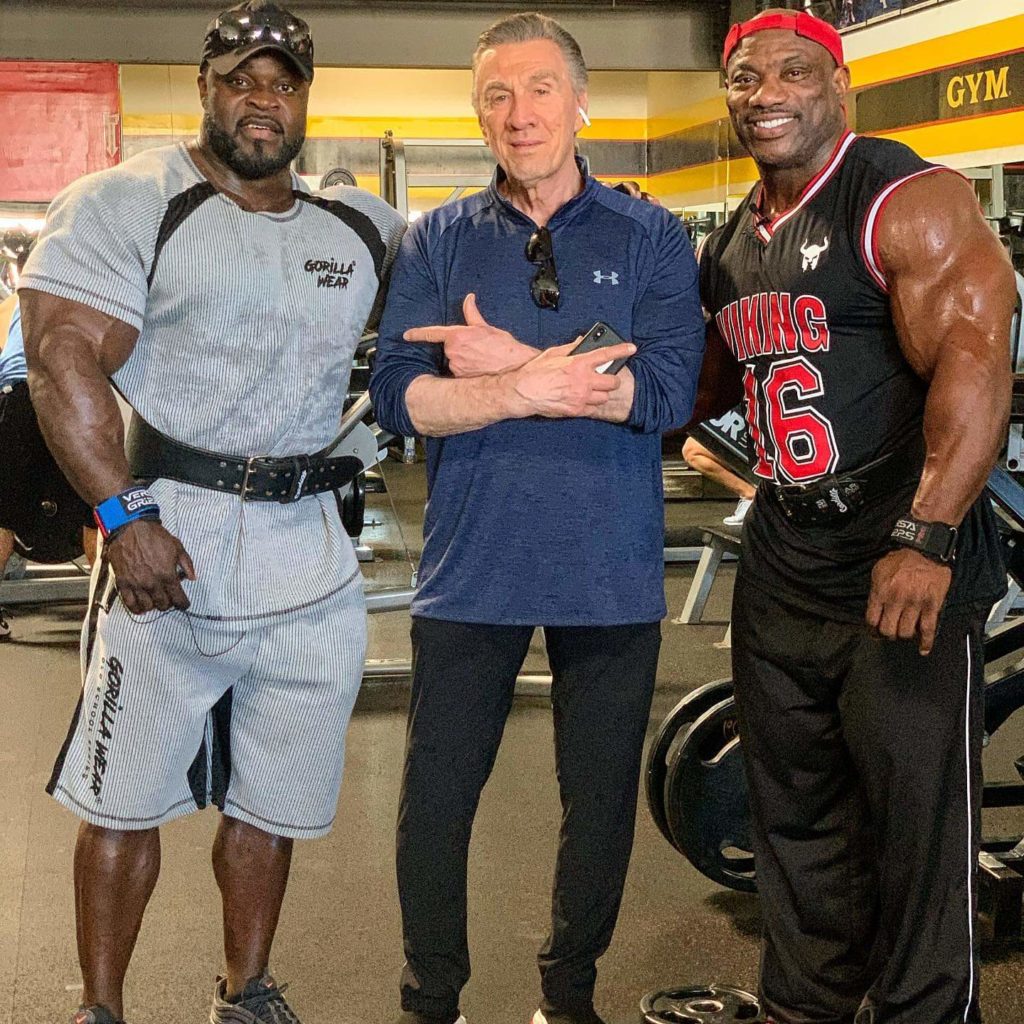 brandon curry e dexter jackson a venice gold's gym pro ifbb